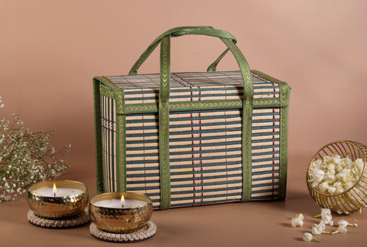 Brown & Green Cane Basket Diwali Hamper - (AKUD202607)