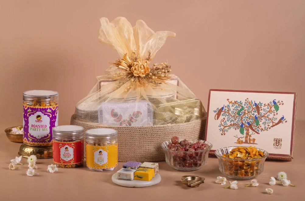 Petite Pink & Beige Oval Diwali Gift Basket - (AKUD202603)